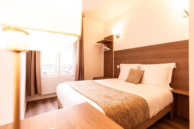 Hotel Le Theatre Suresnes Zewnętrze zdjęcie