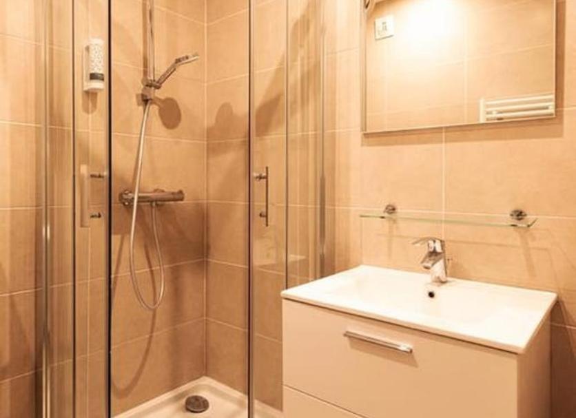 Hotel Le Theatre Suresnes Zewnętrze zdjęcie